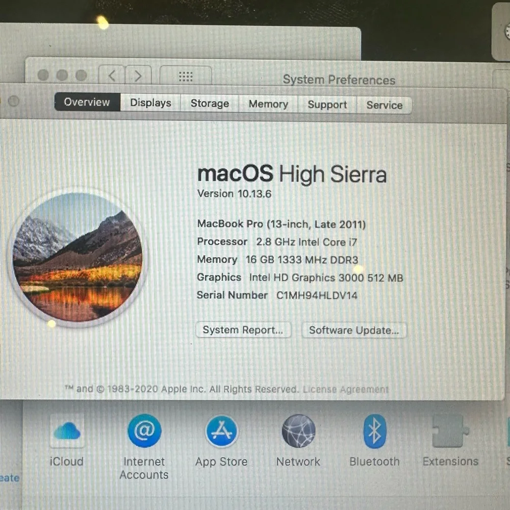 MacBook Pro - Picture 4 of 6